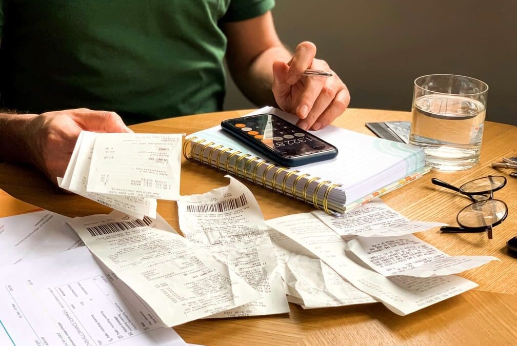 How the Automatic Stay Stops Wage Garnishment and Foreclosure in Nevada